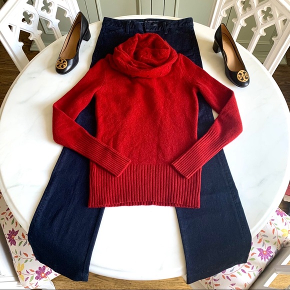 NWOT Banana Republic Red Cashmere Cabled Cowl Neck Sweater Sz S - Picture 3 of 9